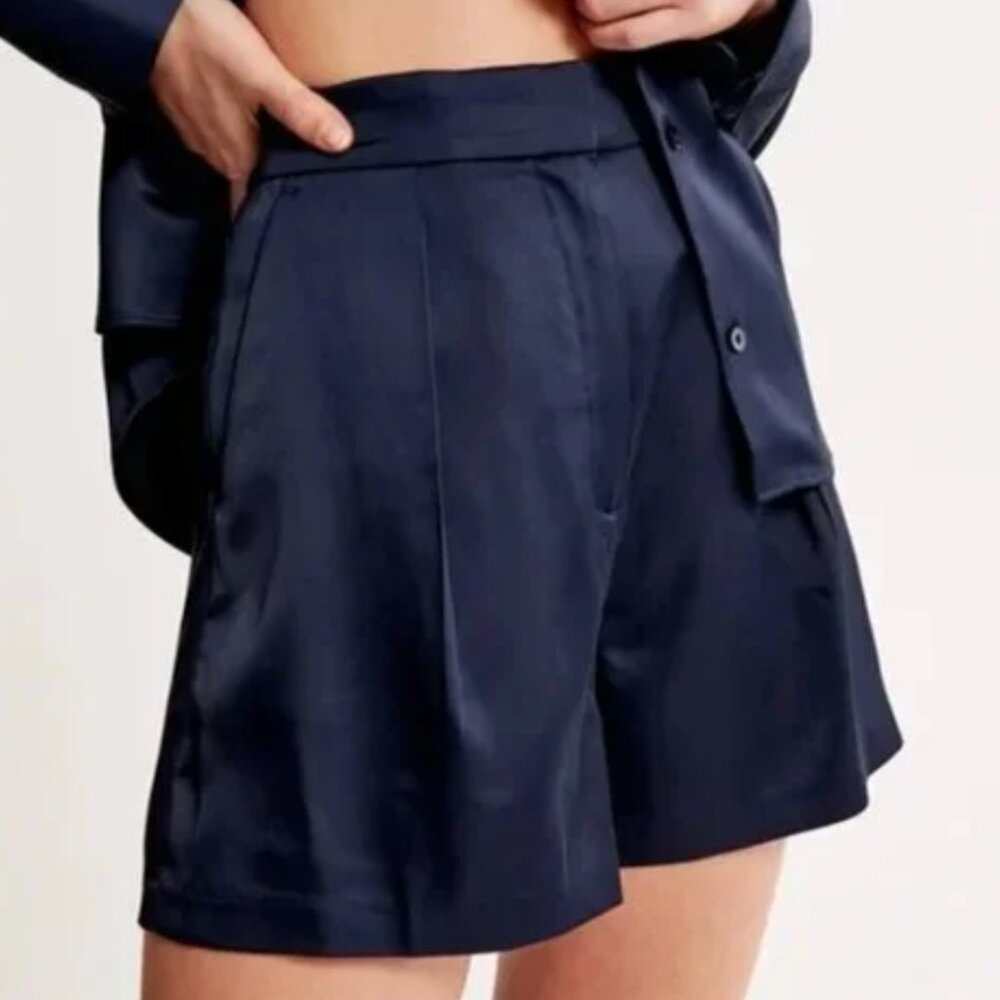 Abercrombie & Fitch - Women's High Rise Satin Pull-On Short